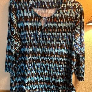 Women’s top large